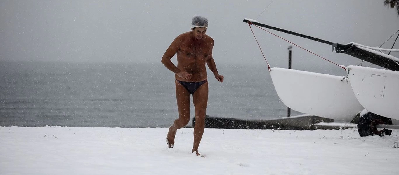 Τα θετικά της χειμερινής κολύμβησης - Οι λόγοι για να συνεχίσουμε τα μπάνια μας όλο το χρόνο